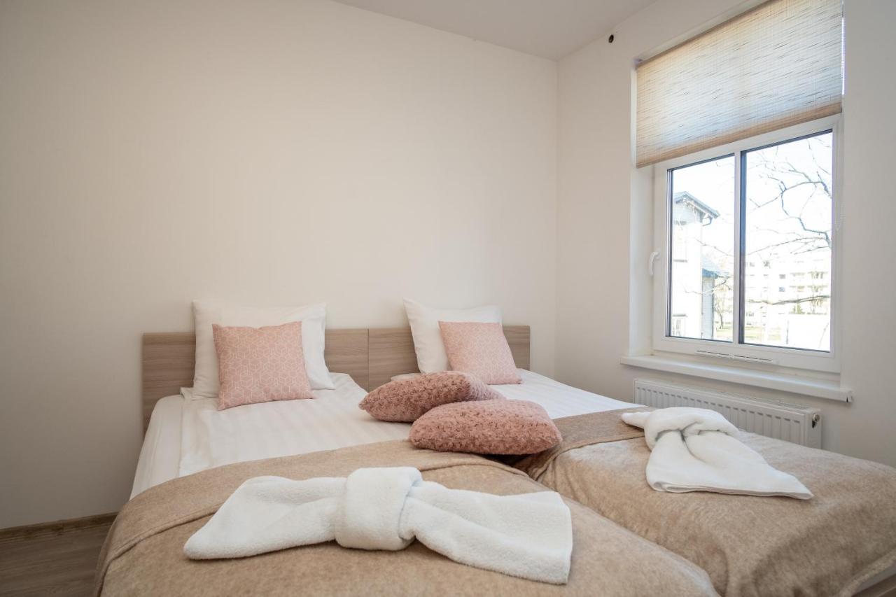 Contact Free Apartments With Free Parking Tallinn Kültér fotó